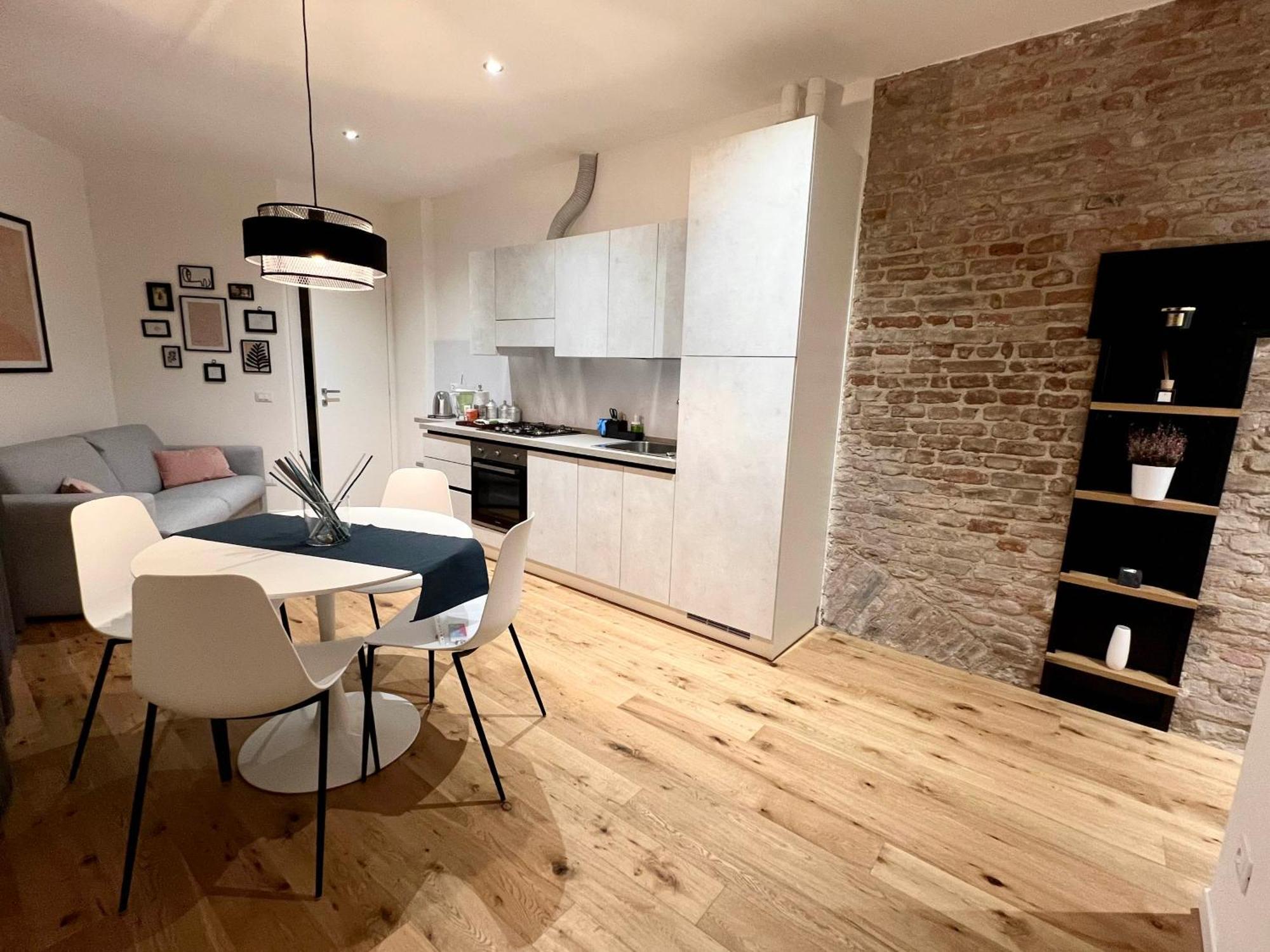 Un Nido A Mantova Historic Apt Near The Center! 外观 照片